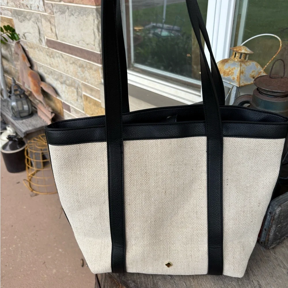 Landry Stylish Black and Cream Tote‎ Bag